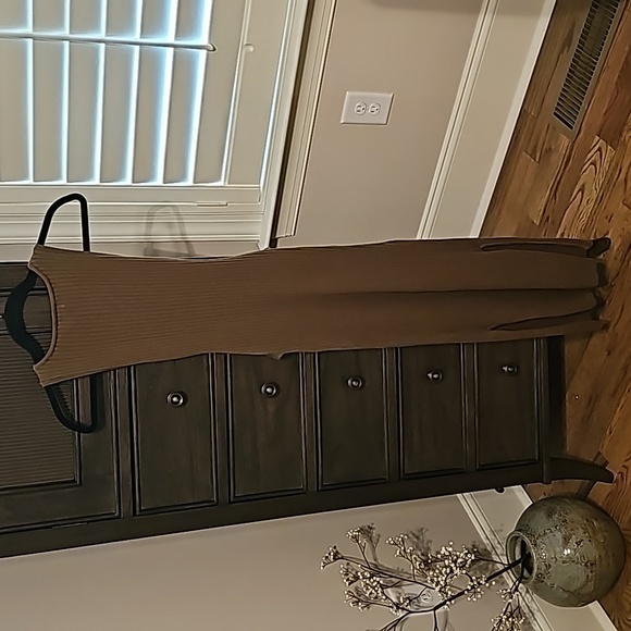 Good  American Rib Knit Tie waist dress - Picture 3 of 6